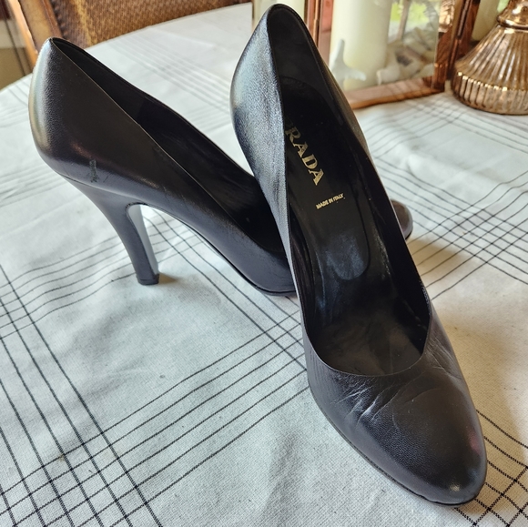 Prada Round Toe Heels - Picture 2 of 13